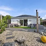 Alexanderpark 12 - Not Intended For Company Or Work-related *